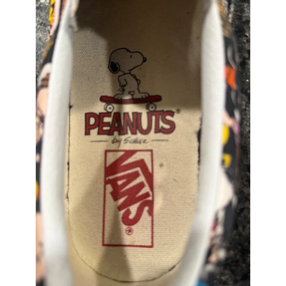 Vans Slip-On Peanuts Mens 9.5 Multi Color Good Charlie Brown Gang All Over Print